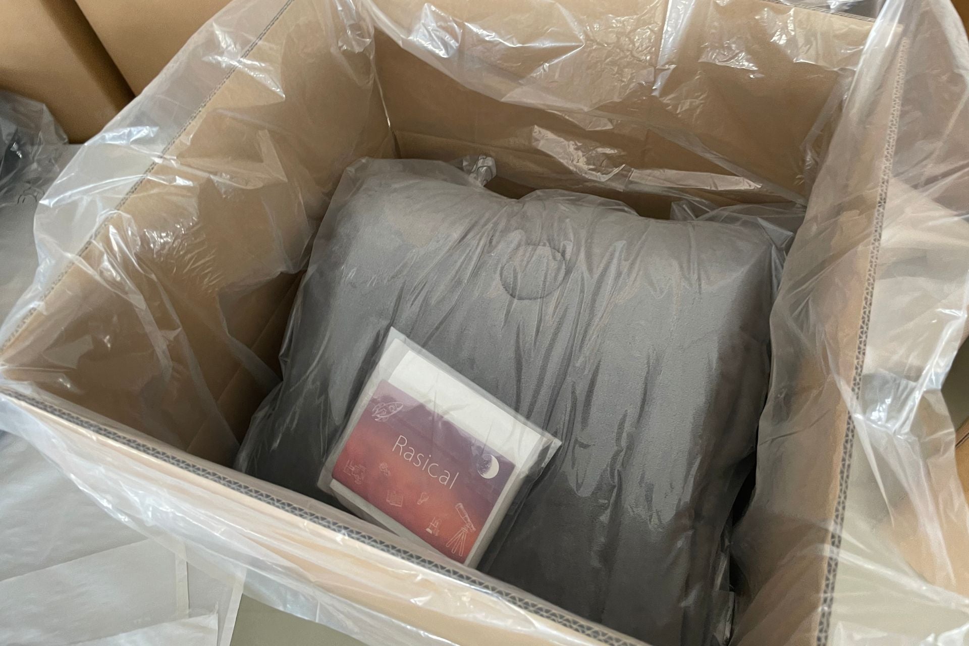 掛け布団の進展状況をご報告致します🏭