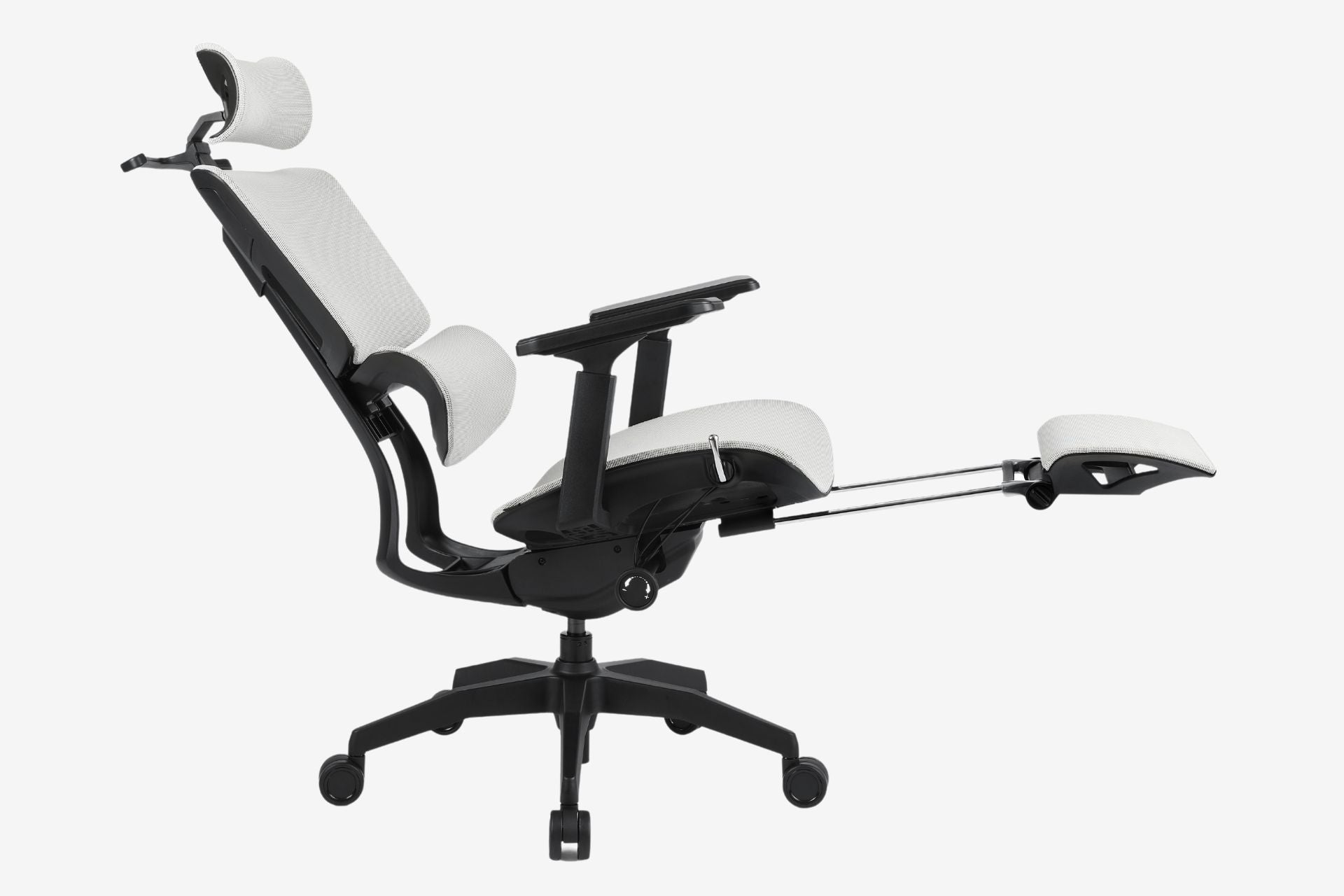 GrowSpicaチェア、待望のホワイトを予約開始🐻❄️