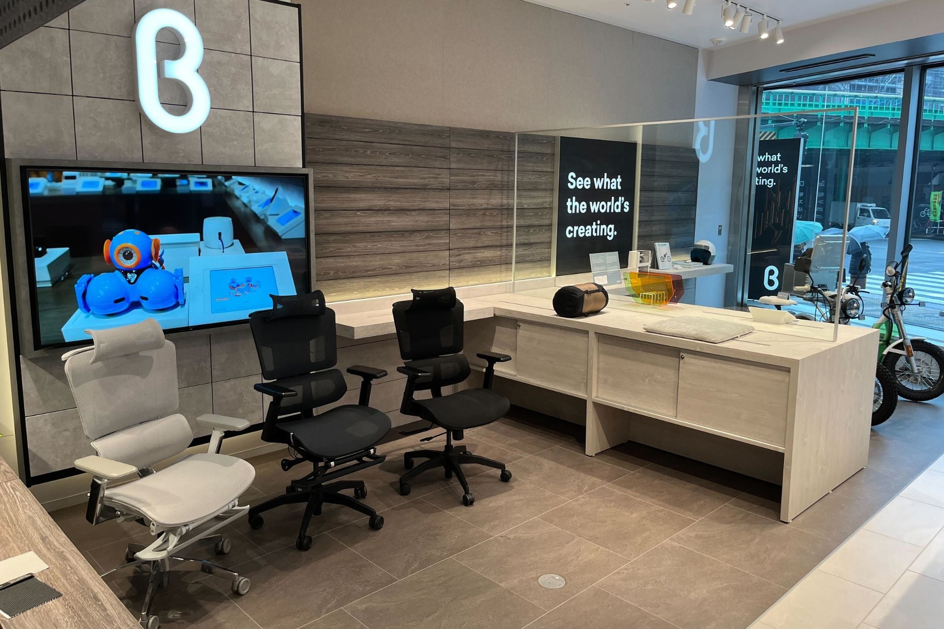 全国のビックカメラ、その他の新しい展示スポットでのお知らせ🇯🇵