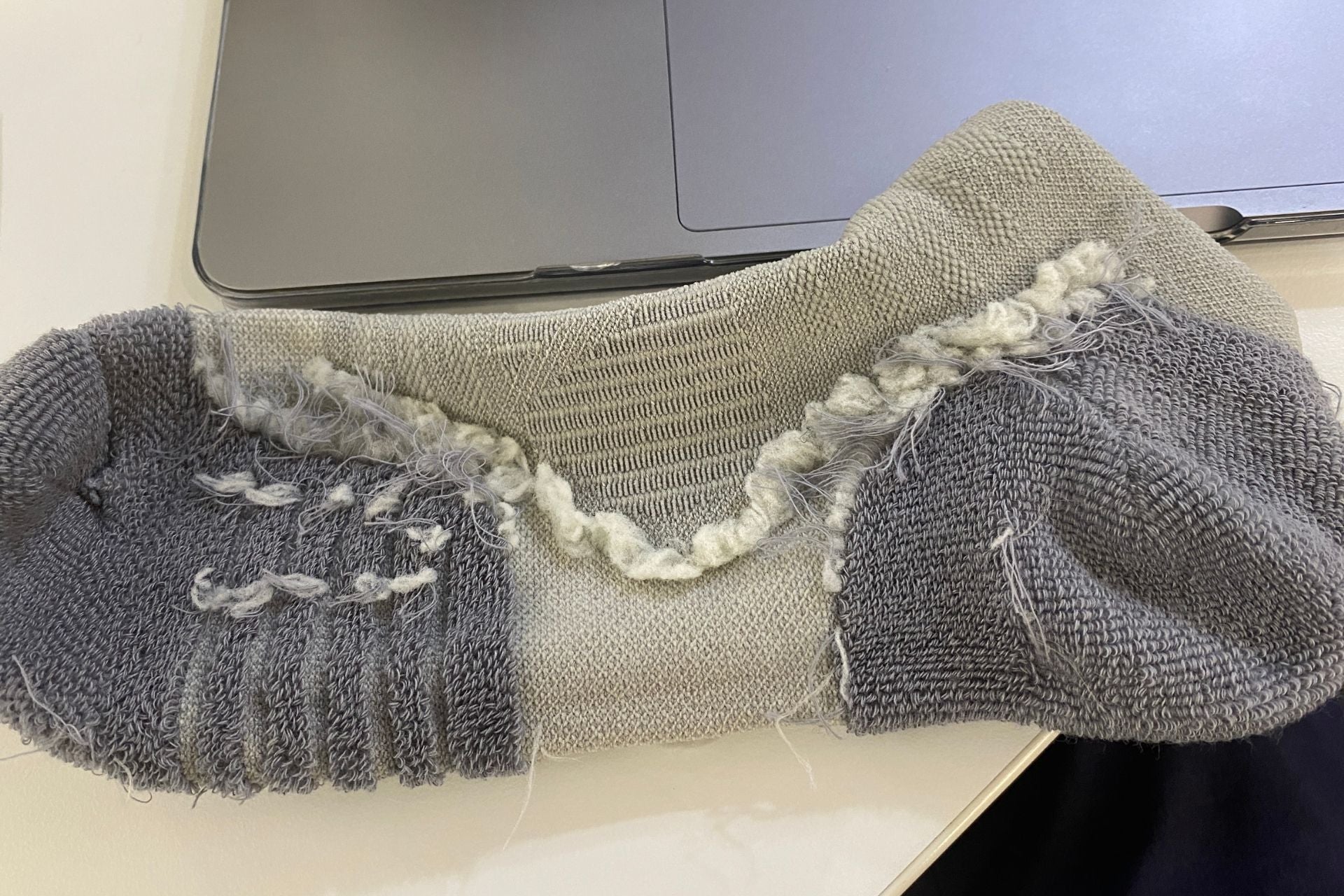 新製品、靴下の開発アンケート😊