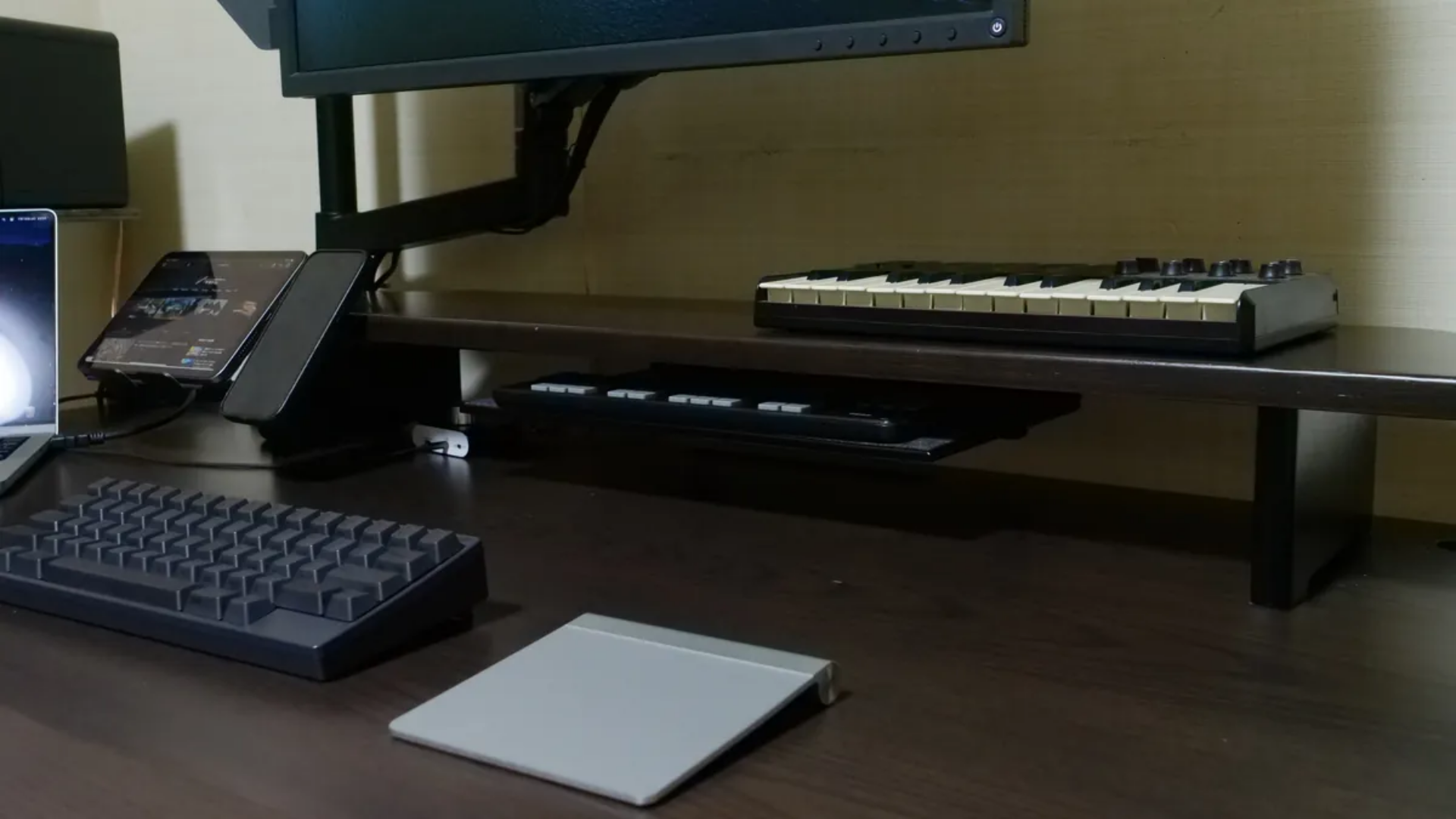 ゲームとガジェットの最新情報やレビューをお届けする、iyusuke様「Rasical Shelf」Blogレビュー✍️