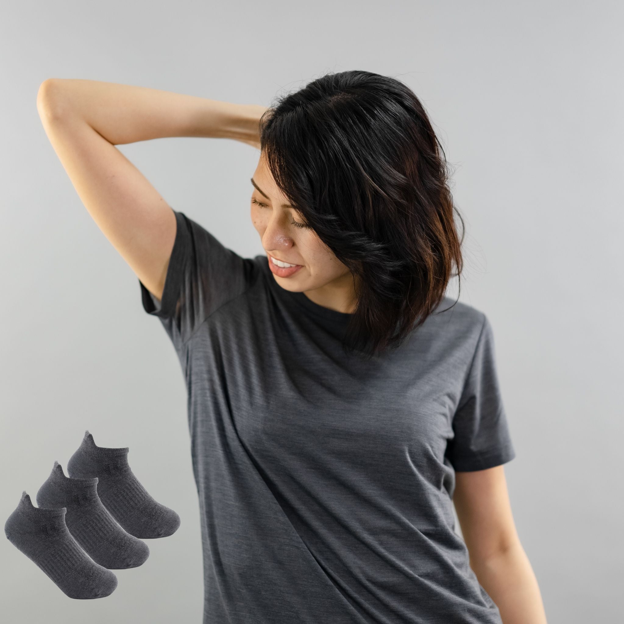 【ウインターセール】冬の最強レディースインナー&防寒2点セット(Tシャツ1枚・靴下Mサイズ)