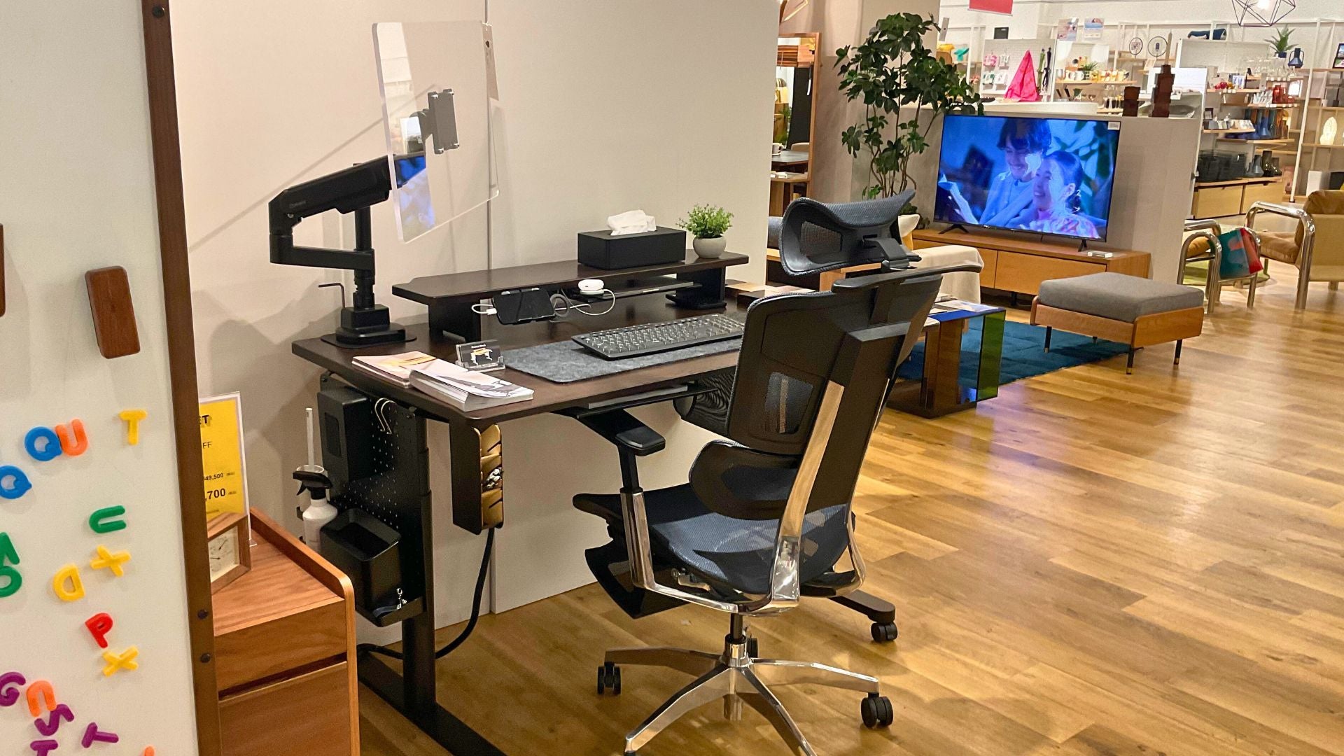 【1点モノ、早い者勝ち】Rasical Desk 体験展示使用品 モニターアームつき、セットにより最大23点フルセット