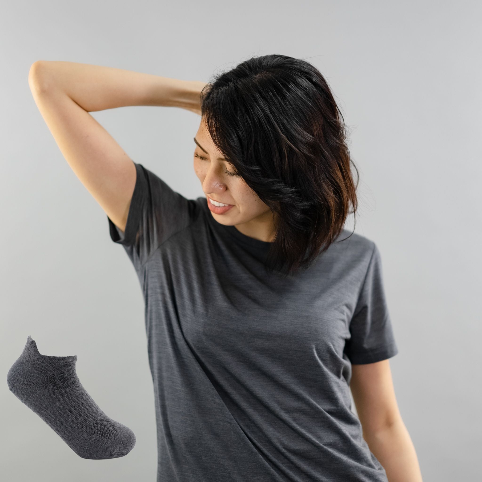 【ウインターセール】冬の最強レディースインナー&防寒2点セット(Tシャツ1枚・靴下Mサイズ)