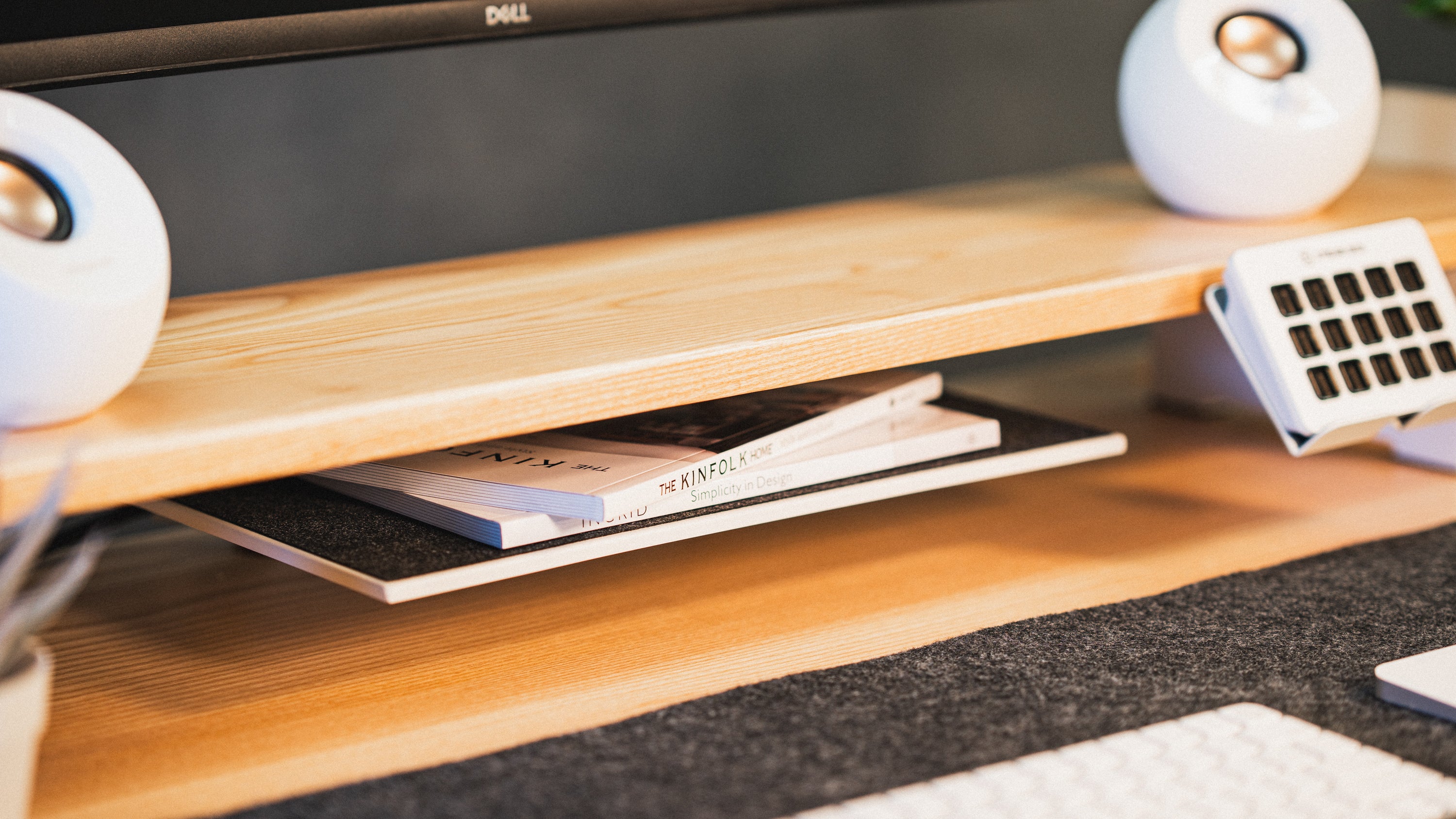 PC Tray for Desk / Shelf