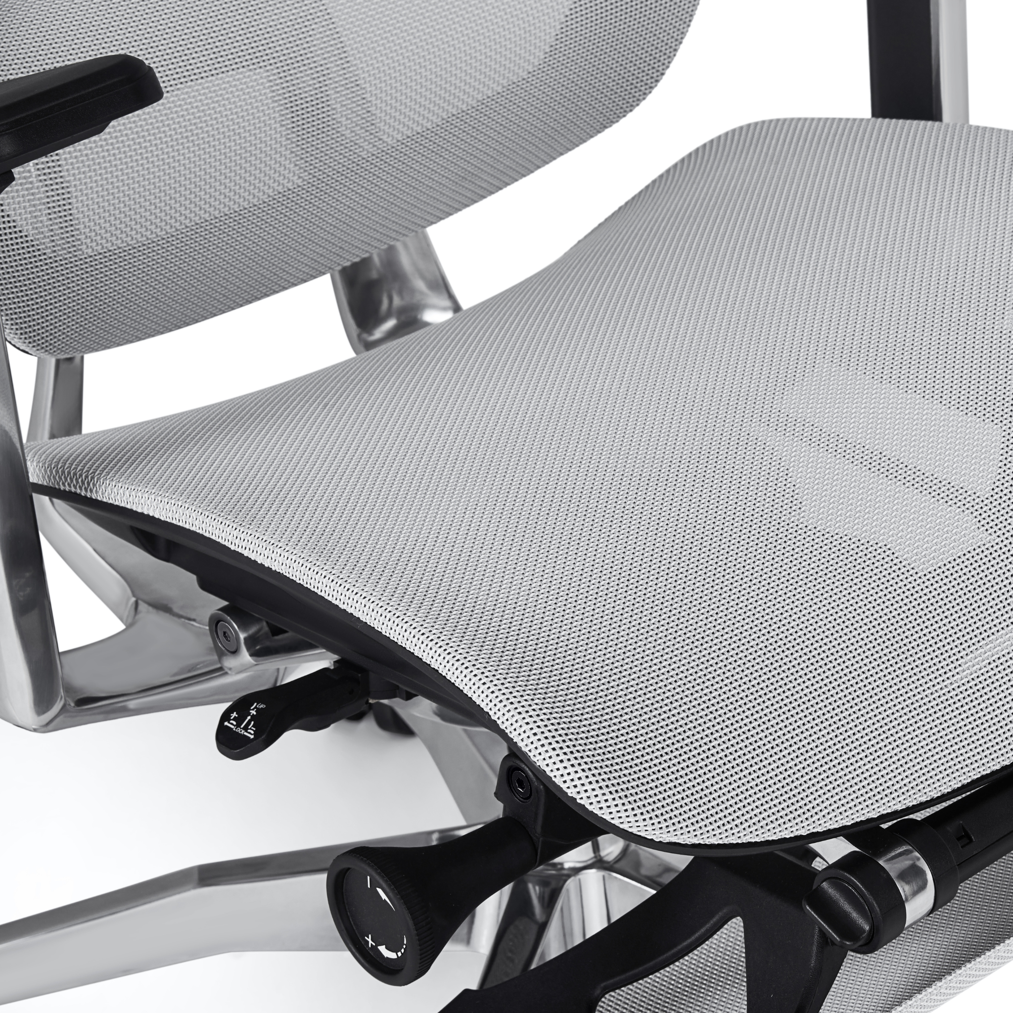 【USED】人間工学に基づいて作られた、姿勢を保つ超集中ワークチェア「GrowSpica」Elite