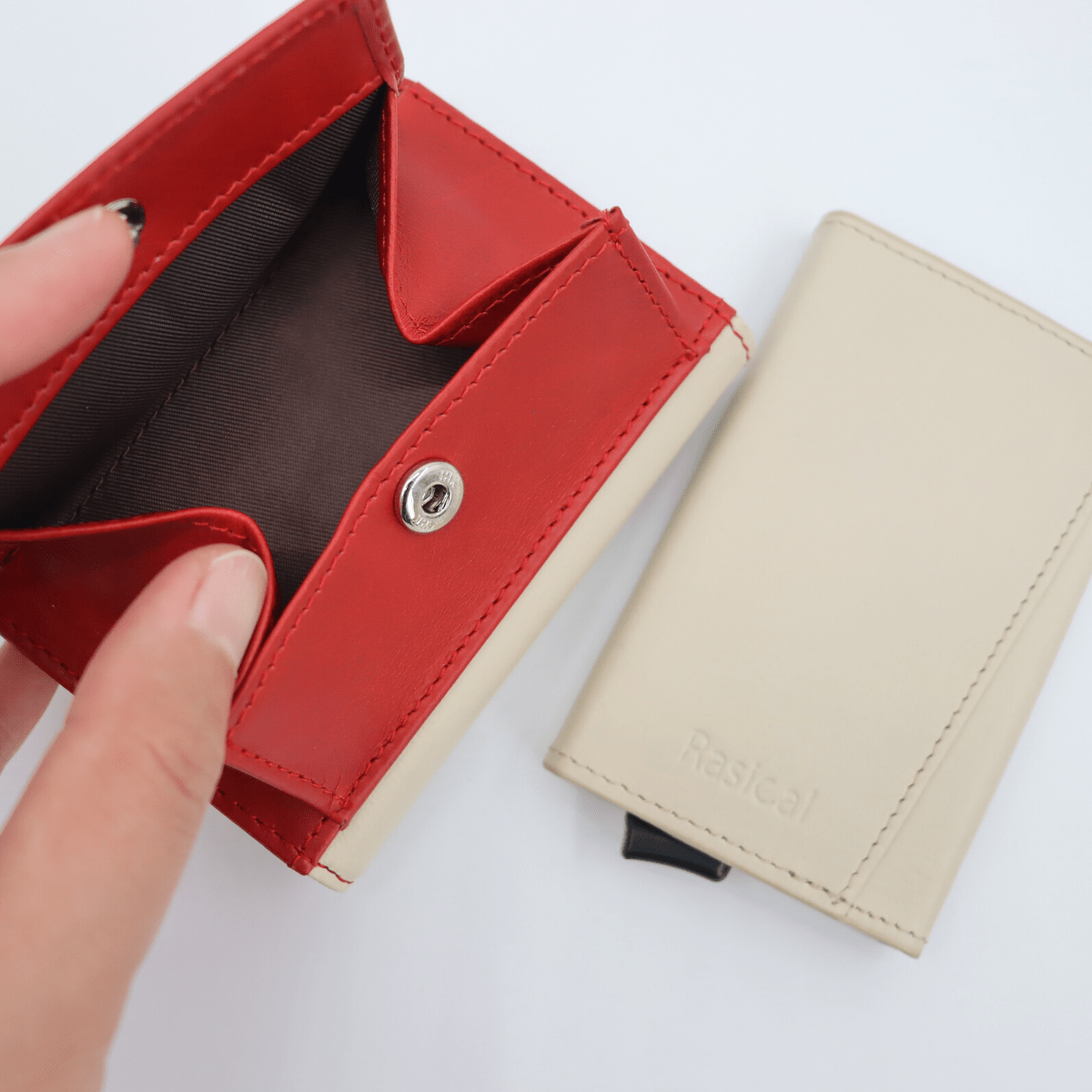 高級感のある取り外しカードホルダー付き財布「ピタマグウォレット」【即納】 - RASICAL