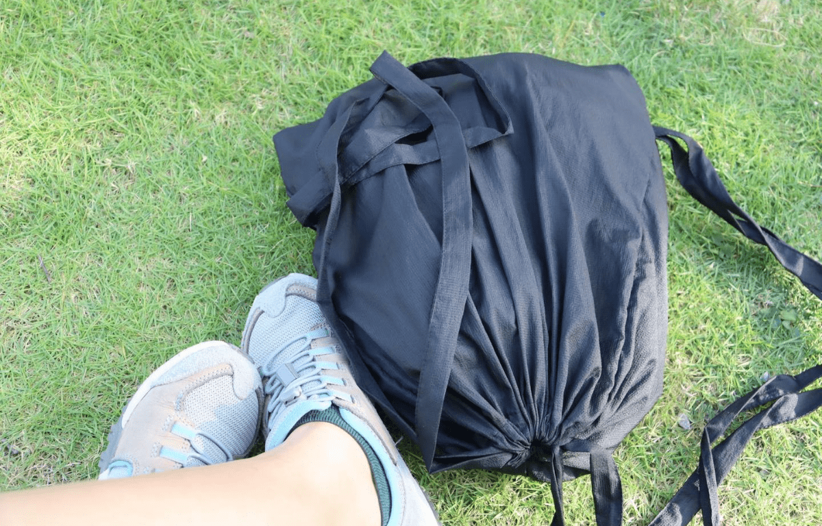 ラスト1点【アウトレット】サンプル品7セット、手ぶら派の方に最適、22gの便利なリュック型エコバッグ「エコラシリュック」