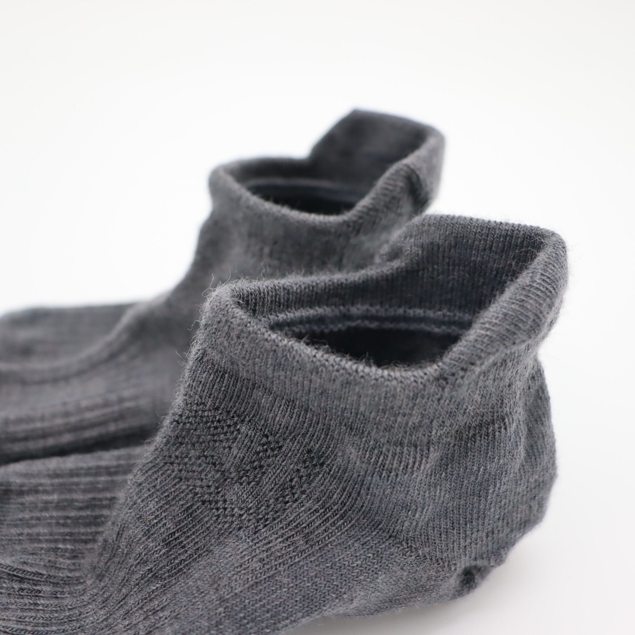 【早い者勝ちアウトレット】在庫限り、足が臭くなりづらい、ノーベル賞素材の靴下「シープブレス」 ショートソックス by CosmosWool™【即納】