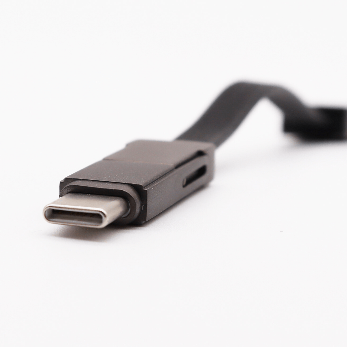 これ1つでAndroidもiPhoneも対応可能!極小USBケーブル「ミニル」TypeC変換コネクタ付き - RASICAL