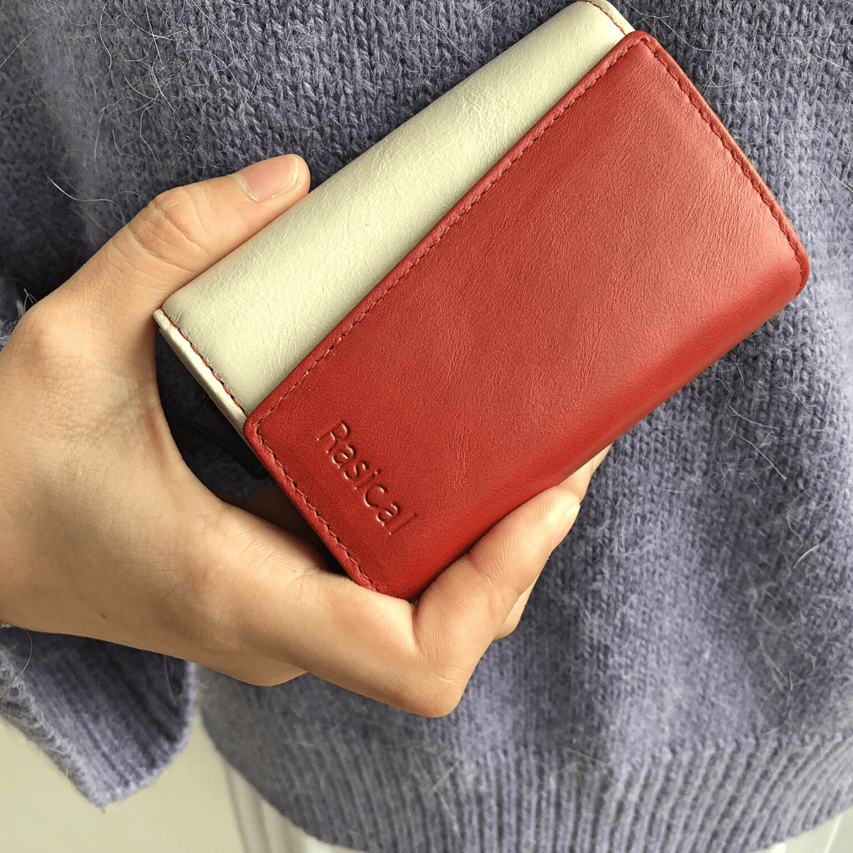 高級感のある取り外しカードホルダー付き財布「ピタマグウォレット」【即納】 - RASICAL