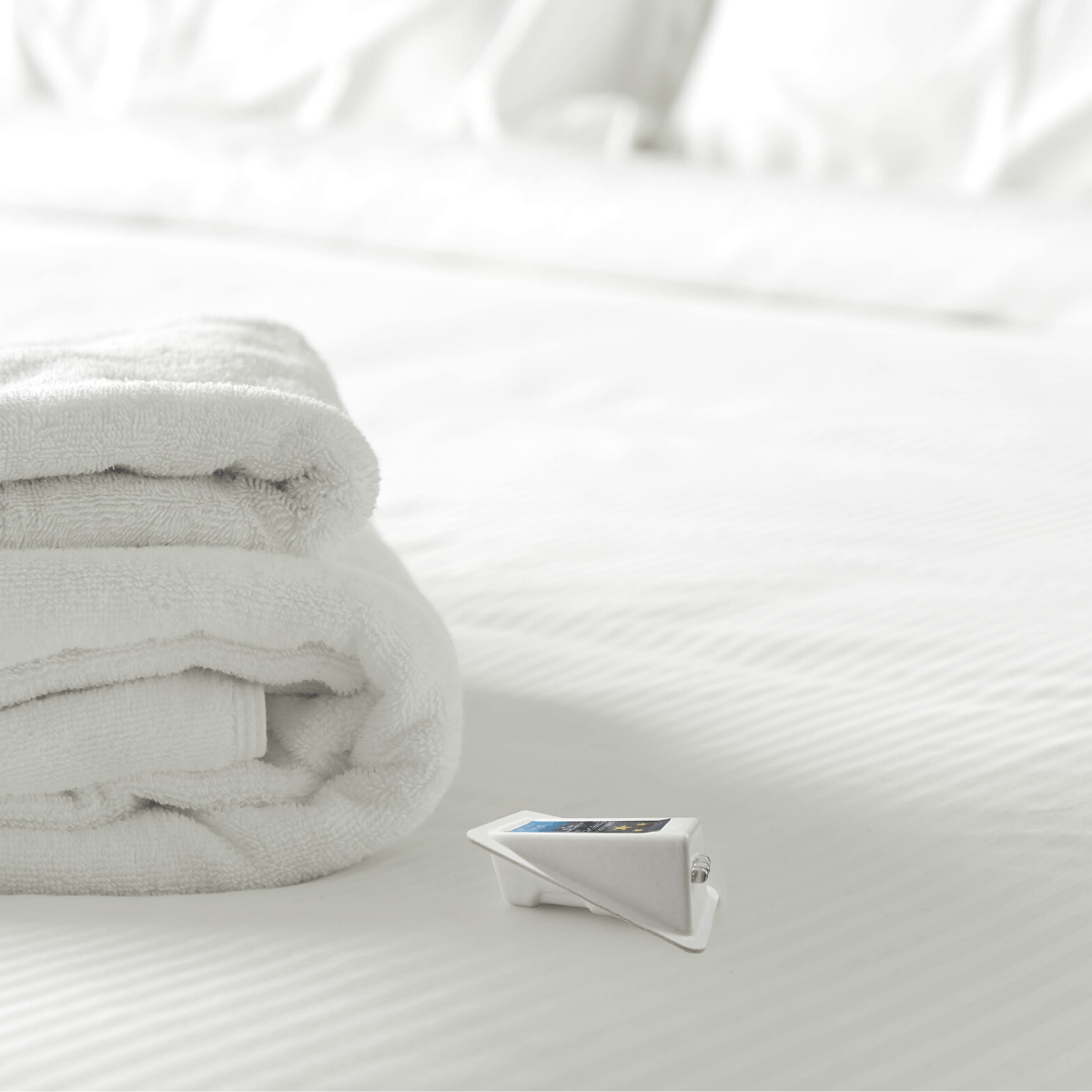 水につけて2秒で点灯 災害用LEDライト「マモシビ mini」【即納】 - RASICAL