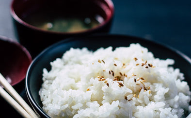 「米のとぎ汁」のリサイクル、驚くべき７つの活用方法｜生活をサスティナブルに。