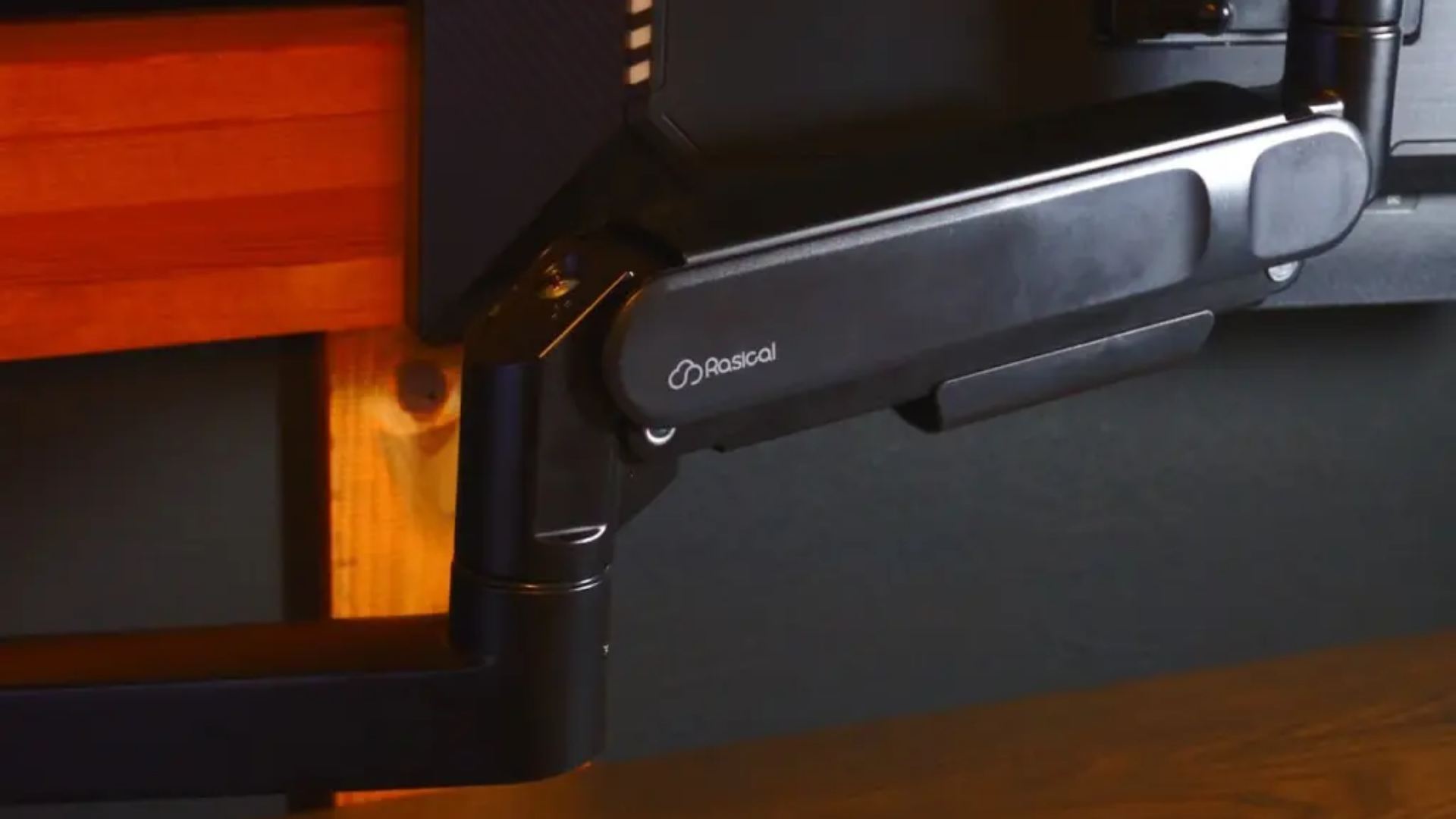 webディレクター、Yuma様「Rasical MonitorArm」Blogレビュー✍️