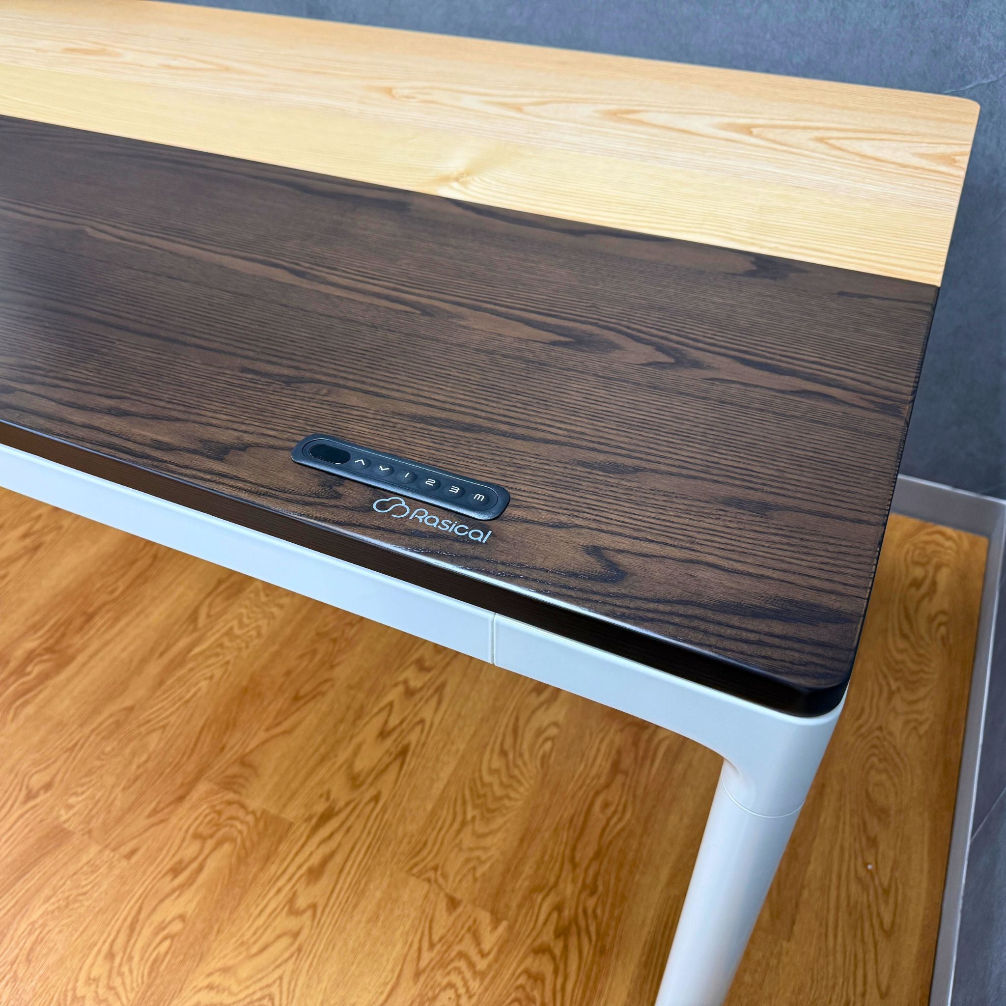 【１点モノ、早い者勝ち】Rasical Table ナチュラル×ウォルナット140cm 4モーター搭載の電動昇降テーブル