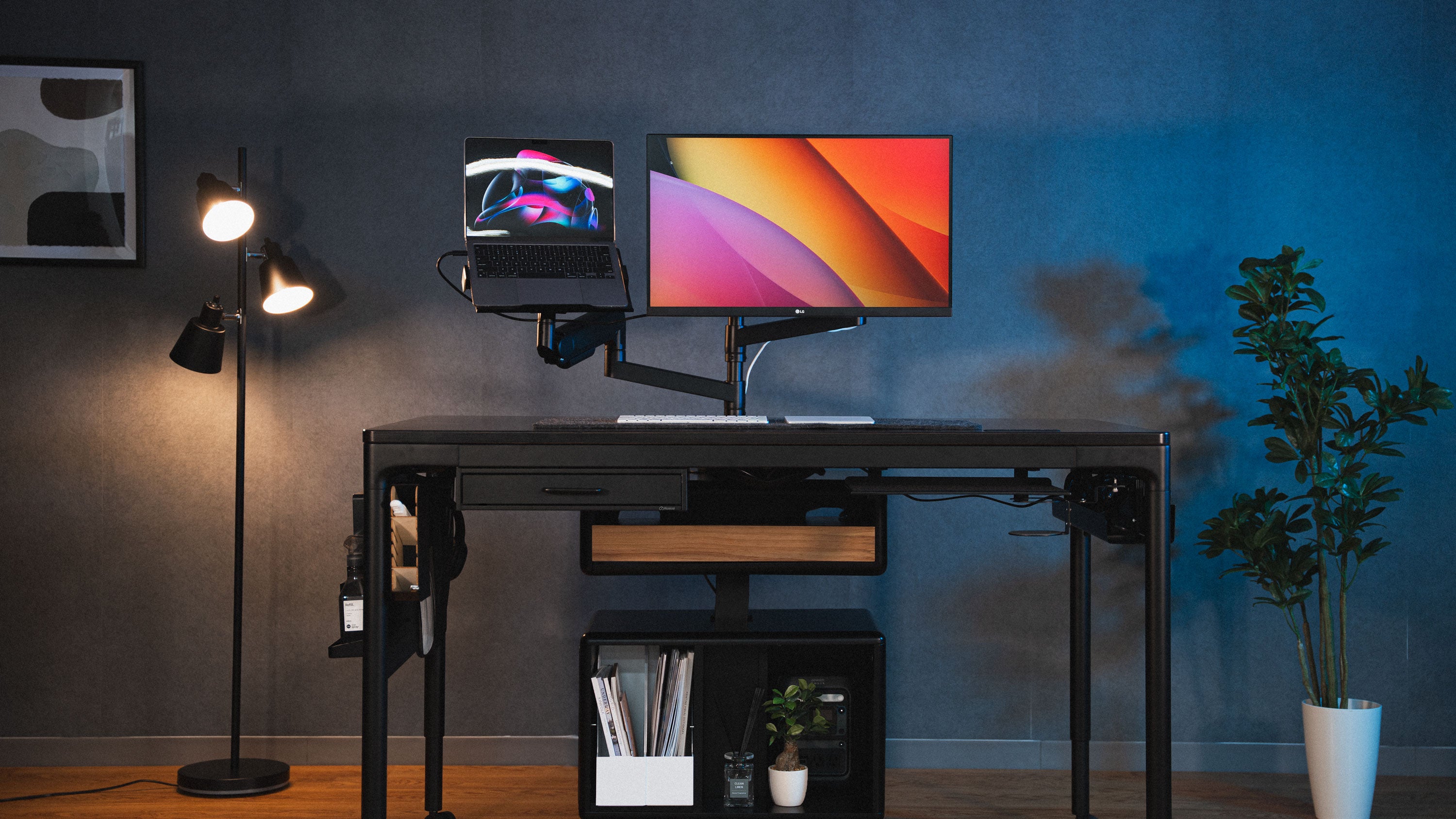 【１点モノ、早い者勝ち】Rasical Table ナチュラル×ウォルナット140cm 4モーター搭載の電動昇降テーブル